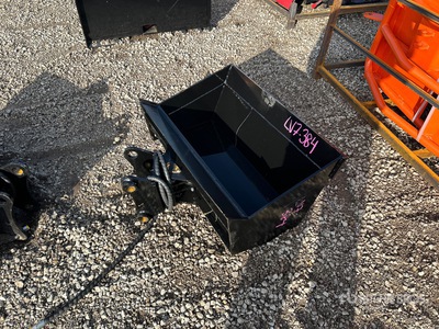 2025 GIYI GY-D5T 35.5 in CAT Tilting Godet d'excavatrice (Unused)