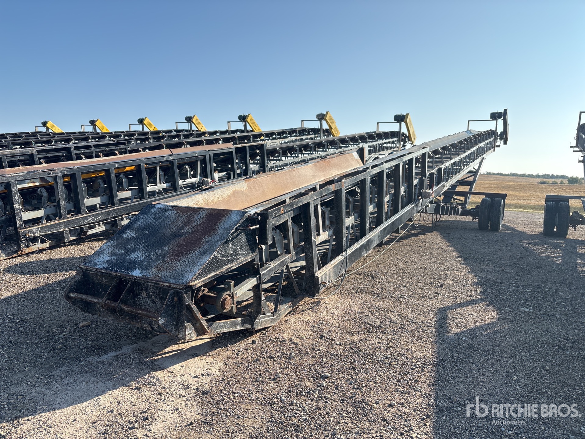 2009 WRT 36 in x 76 ft Portable Radial Stacking Conveyor