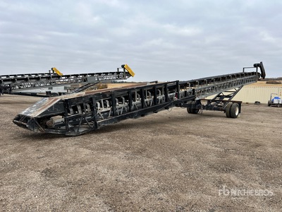 2009 WRT 36 in x 76 ft Portable Radial Stacking Conveyor