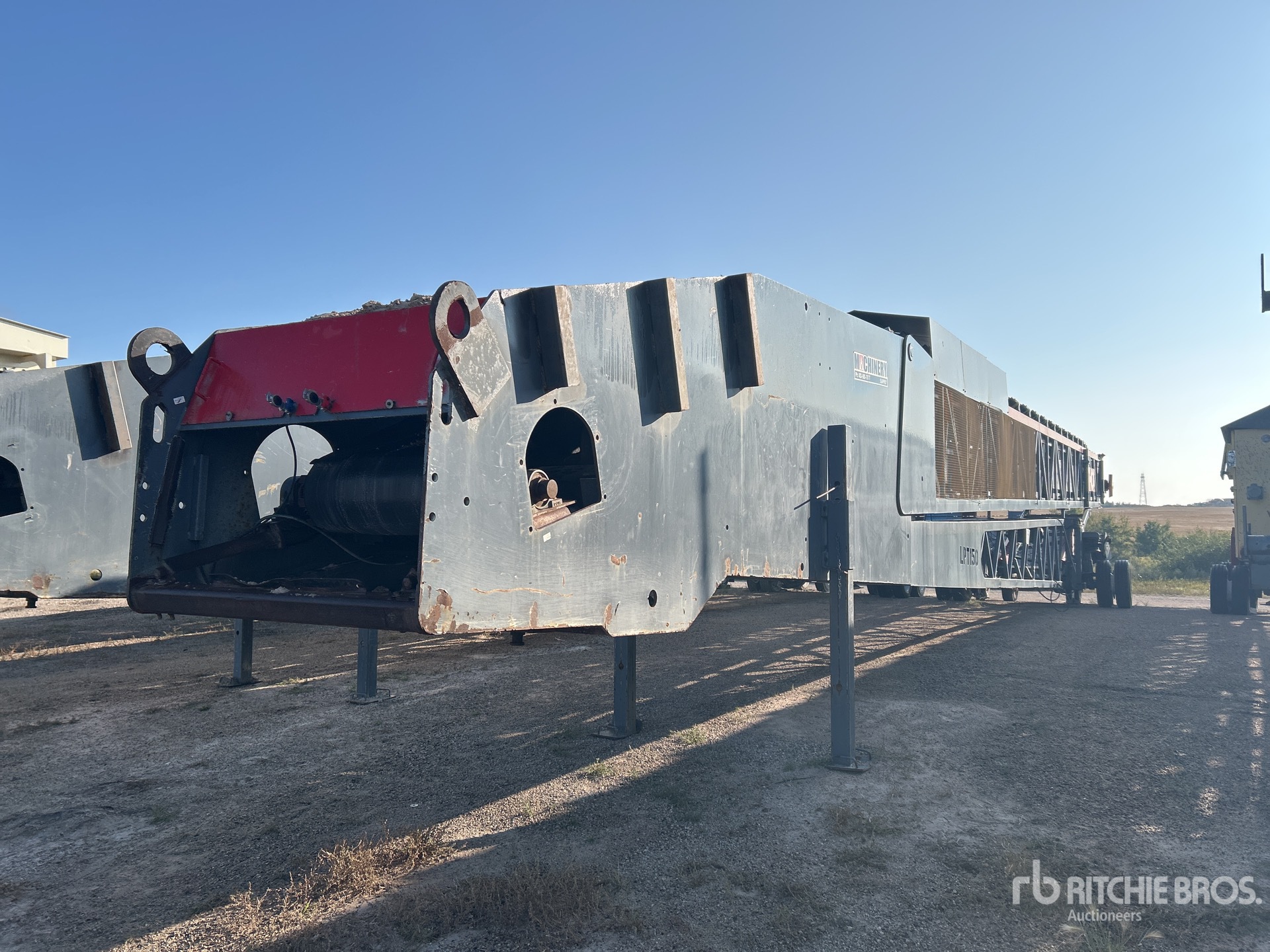 2016 Thor LPT150-8 36 in x 150 ft Telescopic Radial Stacking Conveyor