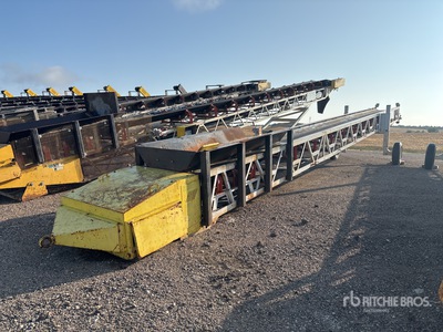 2015 Superior 36 in x 60 ft Portable Transfer Conveyor