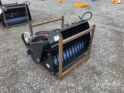 2025 GIYI M48 Cucharon Mezclador para Minicargador (Sin Usar) / Skid Steer Concrete Mixer (Unused)