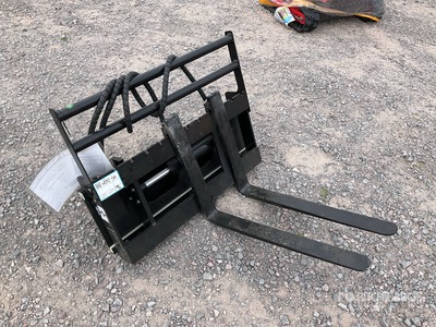 2025 GIYI CYHC 30 in Mini Horquillas con Desplazamiento Lateral para Minicargador (Sin Usar) / Side Shift Horquillas para minicargadora (Unused)