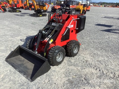 2025 SDLOOL 323W Mini Minicargador (Sin Usar) / Mini Chargeuse à direction à glissement (Unused)