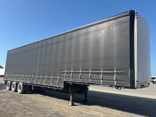 2004 MaxiTrans 13.2 m Tri/A Step Deck Tautliner Trailer