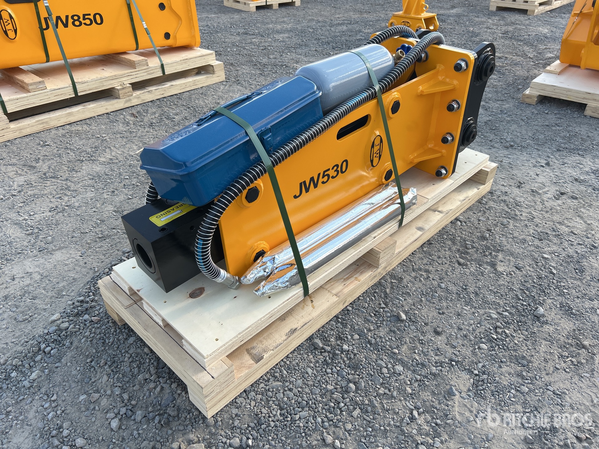 2025 JW JW530 Q/C Hydraulic Breaker - Fits 2 - 5 Ton (Unused)