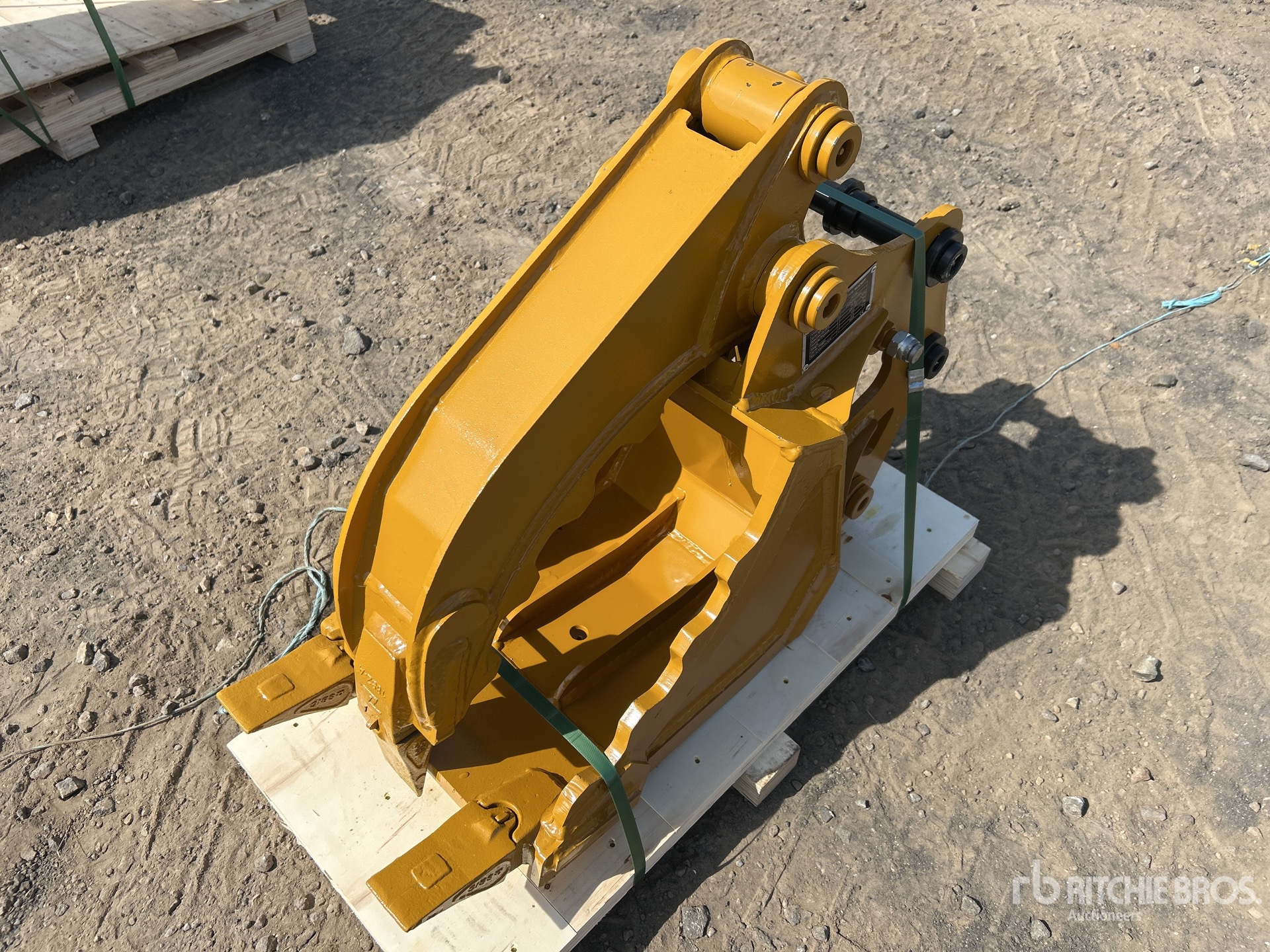 2025 JW JW03B 300 mm Q/C Grapple Excavator Bucket - Fits 1 - 3 Ton (Unused)