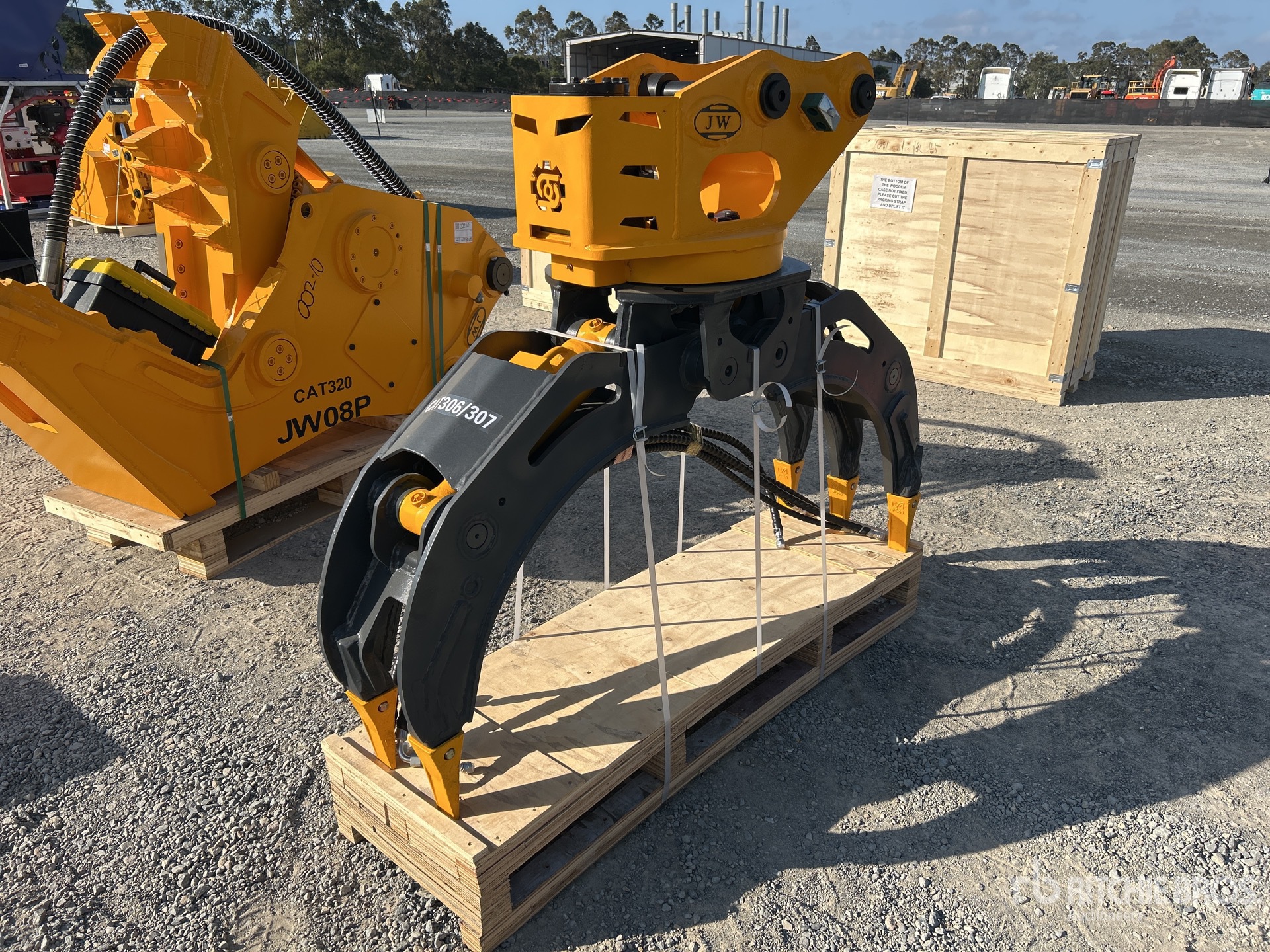 2025 JW JW04G Q/C Rotating Excavator Grapple - Fits 4 - 7 Ton (Unused)