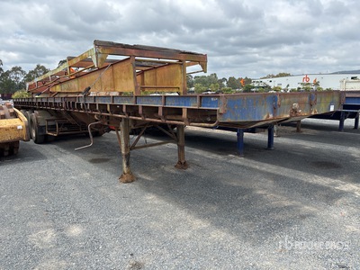 Custom Built Extendable Tri/A Flatbed Trailer