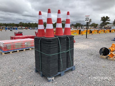 Quantity of (250) 2025 SKLP SK-RD25 Lote de Conos de Trafico (Sin Usar) / Verkeer kegels (Unused)