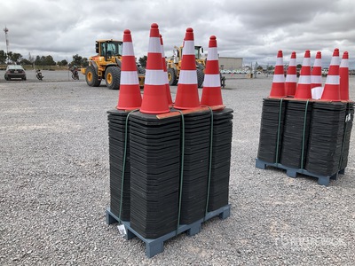 Quantity of (250) 2025 SKLP SK-25L Lote de Conos de Trafico (Sin Usar) / Verkeer kegels (Unused)