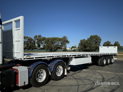 2018 MaxiTrans 14.5 m Tri/A Flatbed Trailer
