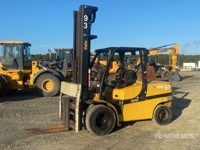 Yale DTP120 10000 lb Cushion Tire Forklift