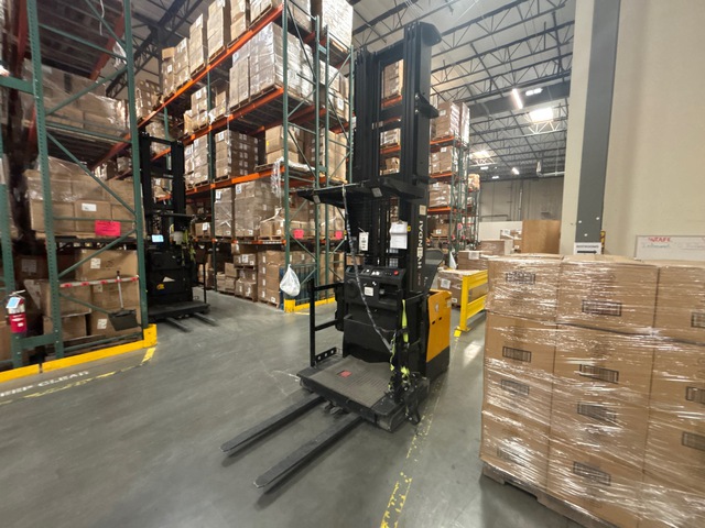 Hyundai 13BOP-9 Electric Forklift