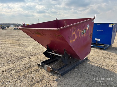 5 ft 4 in x 4 ft 8 in Self-Dumping Hopper