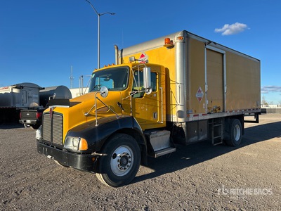 2001 Kenworth T300 4x2 Camión Utilitario
