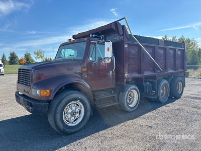 1998 International 4900 8x4 Tipper Truck