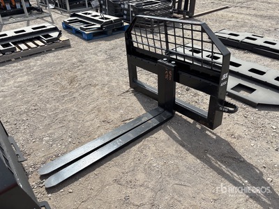 JBX 4000 48 in Fourches pour Skid Steer (Unused)