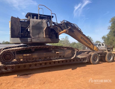2011 Hyundai 235 LCR-9 Tracked Excavator
