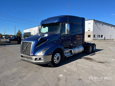 2019 Volvo VNL740 6x4 Tracteur routier couchette
