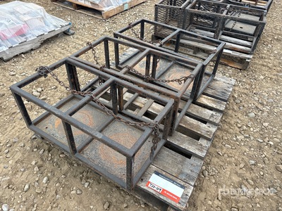 Quantity of (3) Truck Mounted Tank Storage Racks Accessori per autocarro