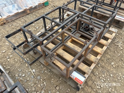 Quantity of (3) Truck Mounted Tank Storage Racks Accessori per autocarro