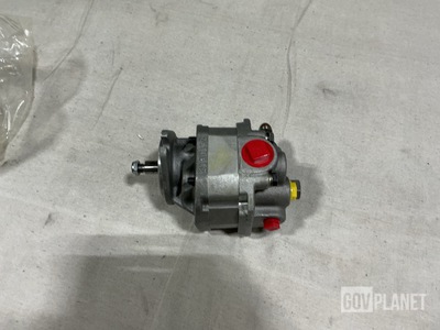 (8) Hydreco 1413A-F136 Rotary Pumps