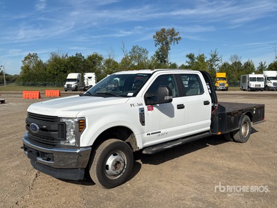 2019 Ford F-350 XL 4x4 Crew Cab Flatbed Truck