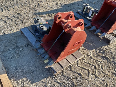 Strickland TB257 18 in Digging Excavator Bucket