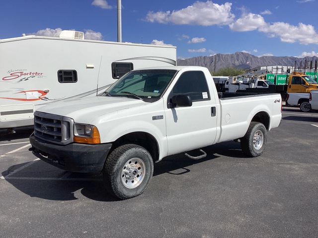 2000 Ford F-250 XL 4x4 Pickup 2000 Ford F-250 XL 4x4 Pickup
