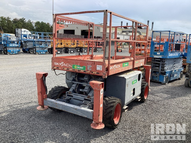 ELEVADOR TIJERA 2015 SKYJACK SJ6826RT