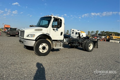 2015 Freightliner M2 106 4x4 Cab and Chassis