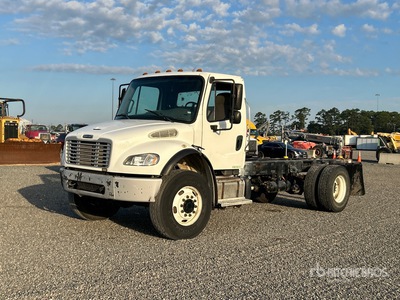 2015 Freightliner M2 106 4x4 Autocarro cabina e telaio