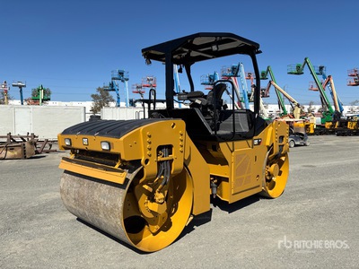 2018 Cat CB10 Double Drum Roller