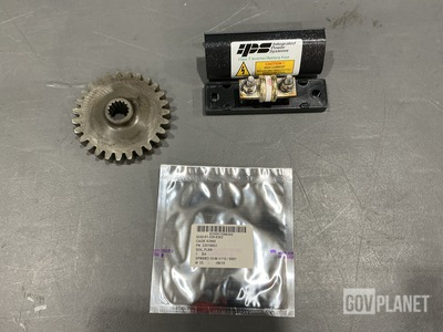 (408) Plain Seals, (15) Battery Fuses, (4) Gears & Assorted Items