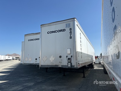 2014 Vanguard National 53 ft x 102 in T/A مقطورة فان
