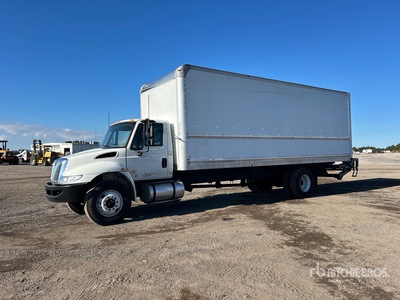 2019 International 4300 4x2 Camion fourgon