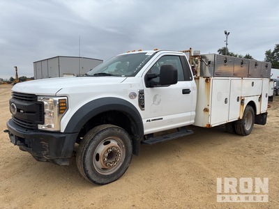 2019 Ford F450 XL 4x2 Utility Truck