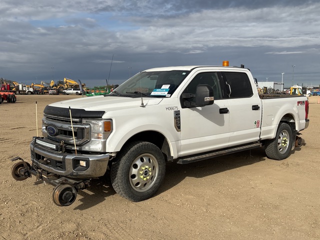 2020 Ford F-250 XLT 4x4 Crew Cab Pickup