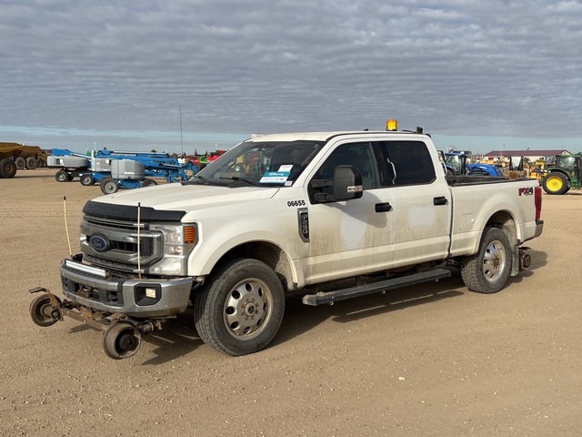 2020 Ford F-250 XLT 4x4 Crew Cab Pickup