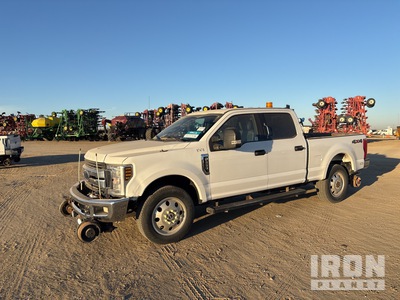 2019 FORD F-250 XLT 4x4 Crew Cab Hi-Rail Pickup