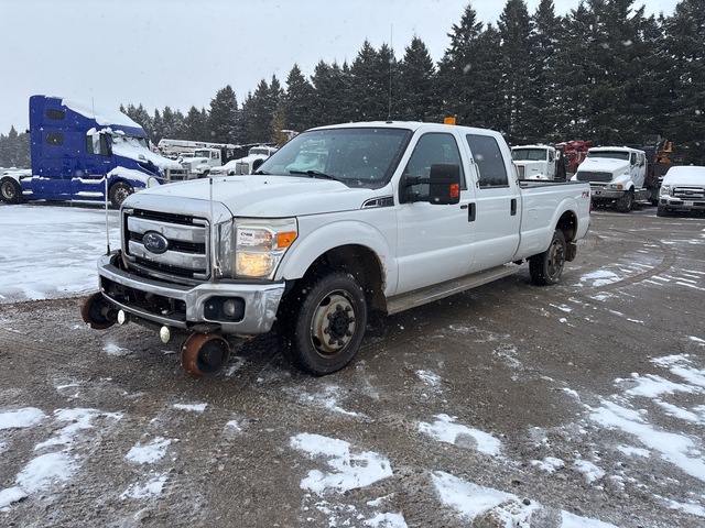 2015 Ford F-350 XLT 4x4 Crew Cab Pickup