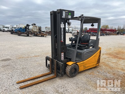 Jungheinrich EFG220 4330 lb Electric Forklift
