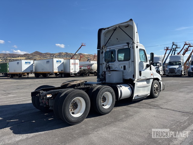 CAMIóN 2017 FREIGHTLINER