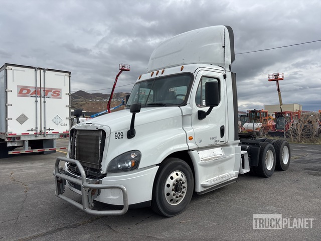 CAMIóN 2017 FREIGHTLINER
