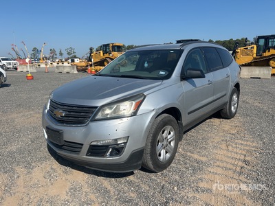 2015 Chevrolet Traverse LS 2WD SUV