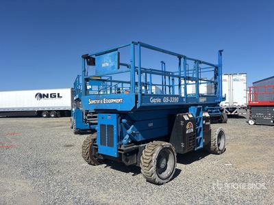 2017 Genie GS3390RT 4x4 Dual Fuel Scissor Lift