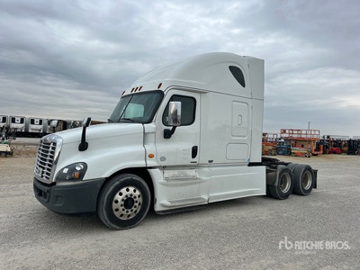 2016 Freightliner Cascadia 125 6x4 T/A Sleeper Truck Tractor