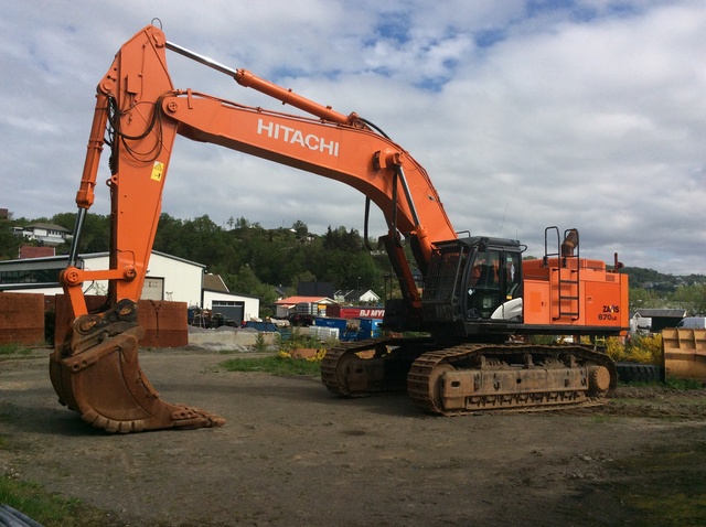 2012 Hitachi ZX670LCR-5B Track Excavator