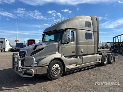 2020 Volvo VNL 6x4 T/A Sleeper Truck Tractor